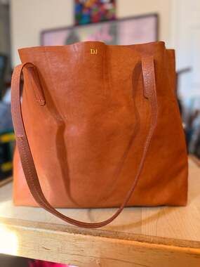 NEW!! Mark and Graham Elisabeth Large Leather Tote Bag